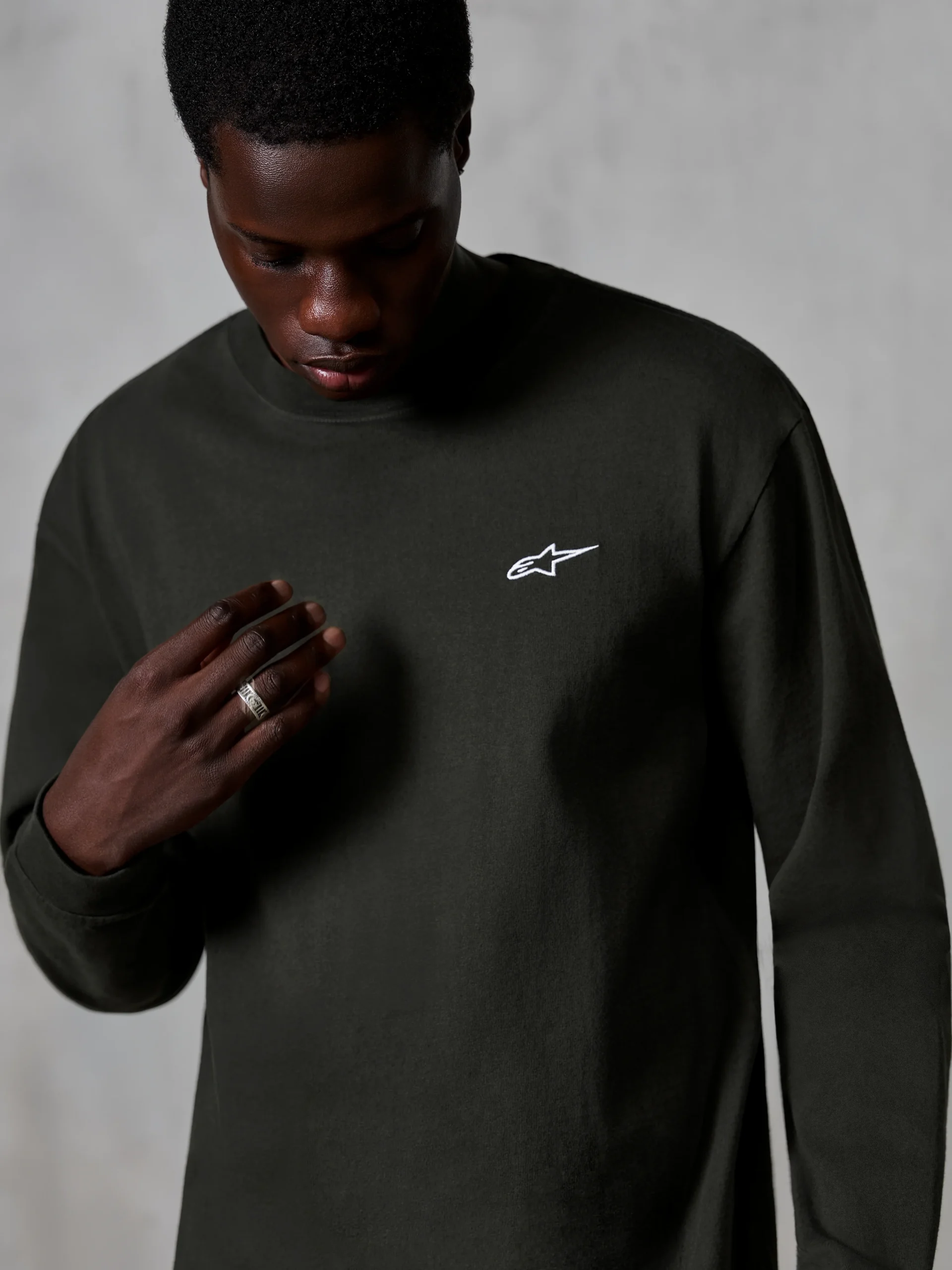 Essentials Ageless Lange Mouwen T-Shirt - Afbeelding 4